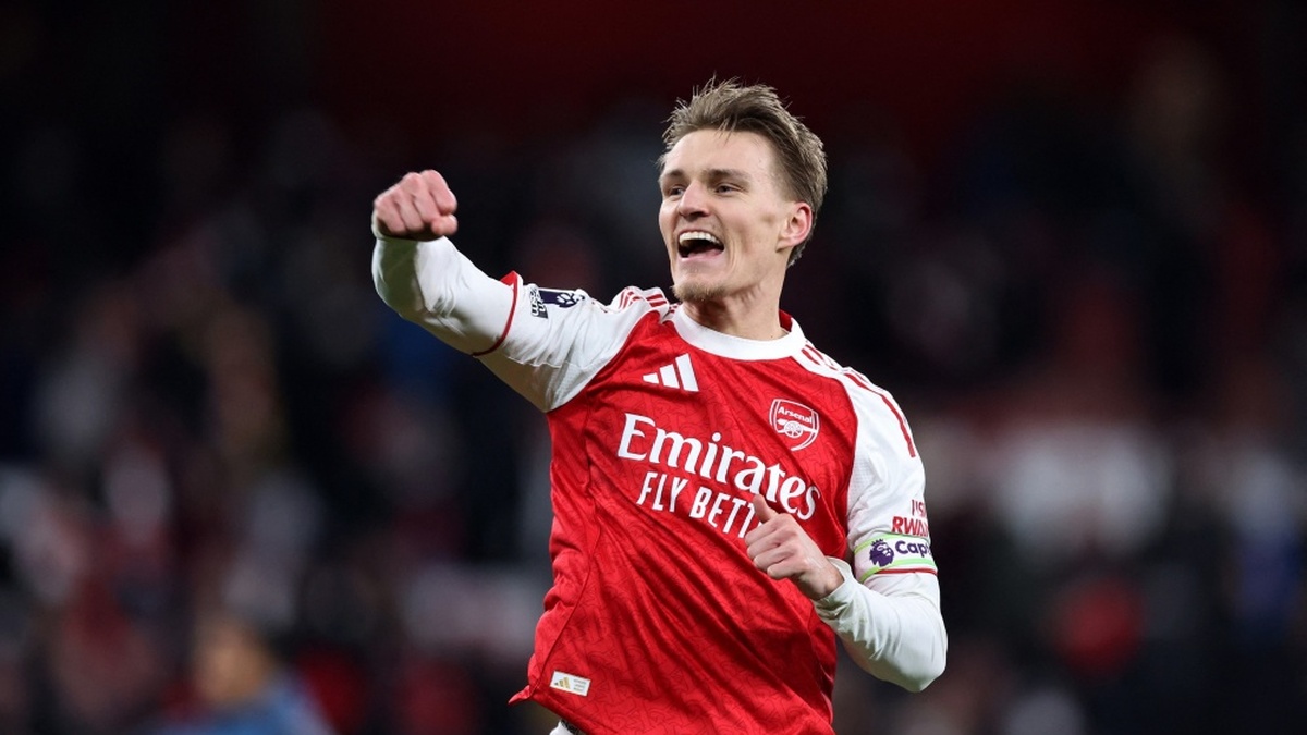 Odegaard xứng danh thủ lĩnh của Arsenal: Khi băng đội trưởng không còn là tranh cãi