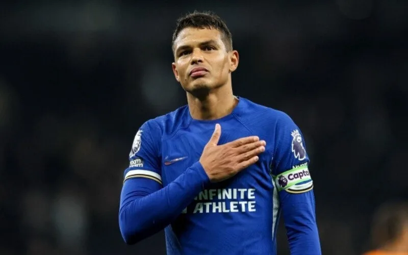 nhung cau thu tung choi cho chelsea va ac milan trong lich su