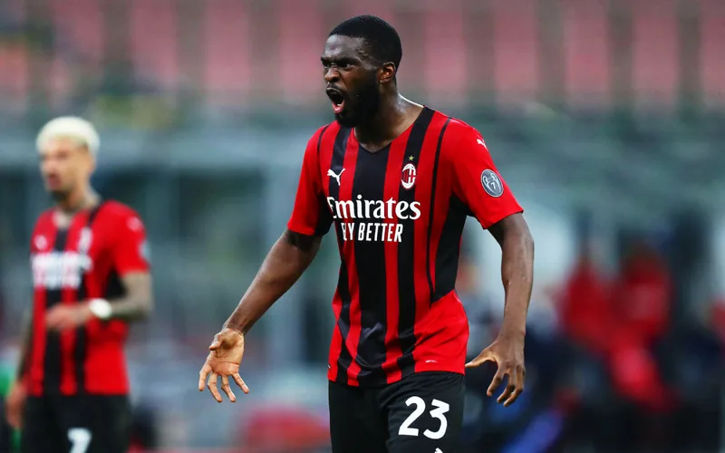 nhung cau thu tung choi cho chelsea va ac milan trong lich su