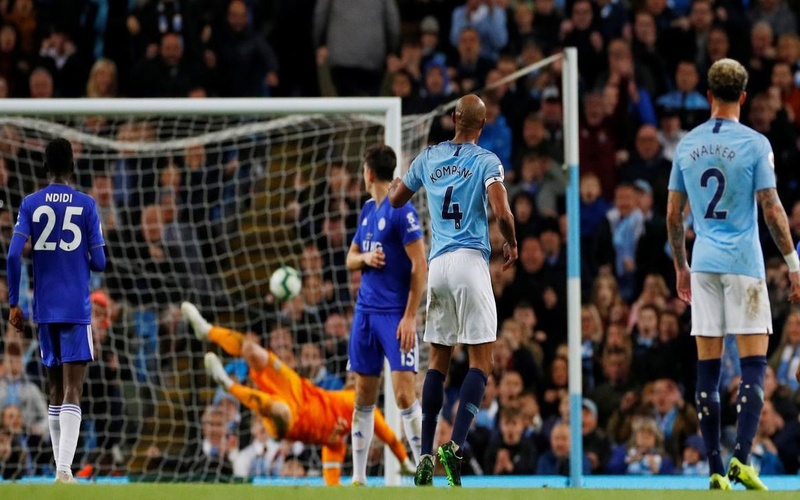 Chiêm ngưỡng top 10 bàn thắng đẹp nhất Premier League